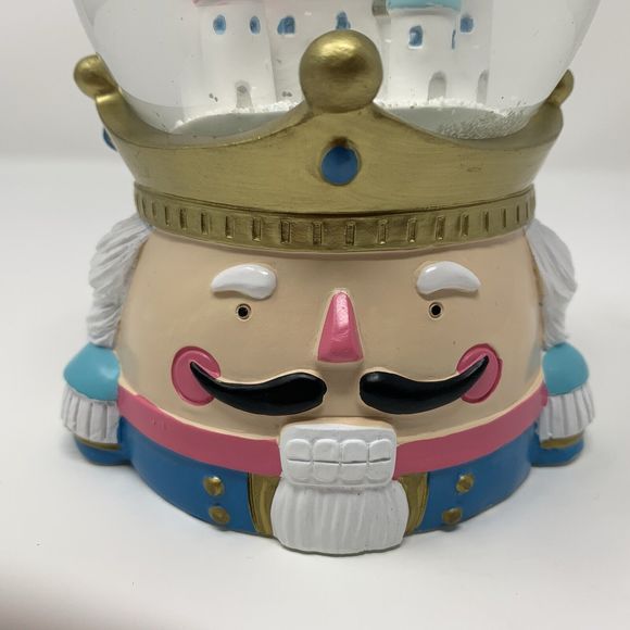 Merri Glow Nutcracker King Castle Snow Globe without Music - Picture 7 of 7